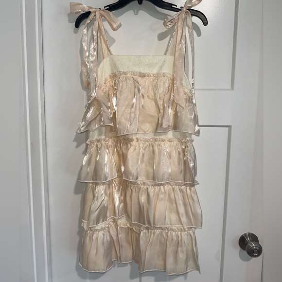 Boutique Ivory Ruffle Tiered Dress - Picture 2 of 4
